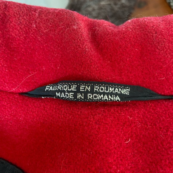 Vintage 70’s/80’s Wool Blend Holiday Red Double Breasted Puff Sleeve Peacoat - Picture 13 of 15